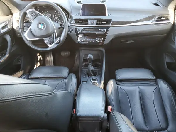 WBXHT3C30J5F88221 2018 BMW X1 - Image 8