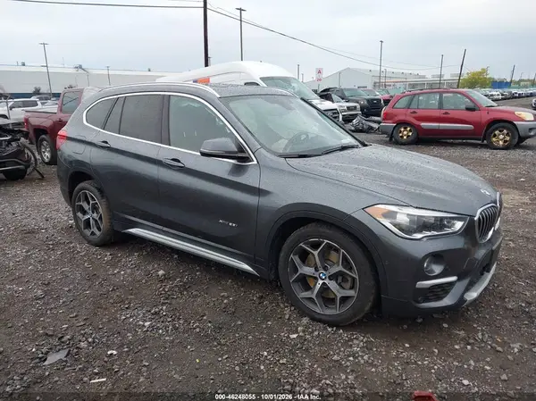 WBXHT3C30J5F88882 2018 BMW X1 - Image 1