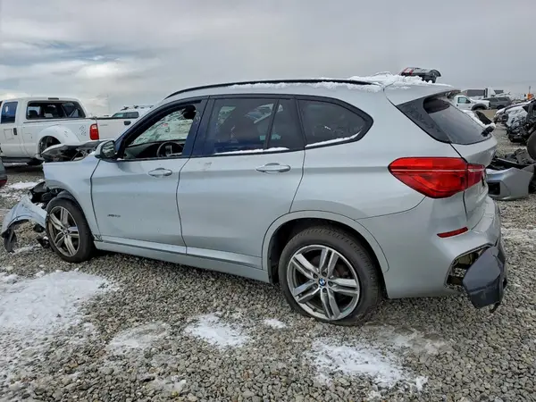 WBXHT3C30J5F89546 2018 BMW X1 - Image 2
