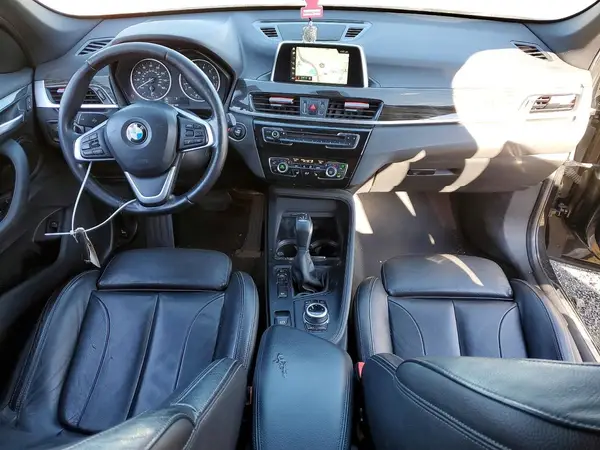 WBXHT3C30J5F89997 2018 BMW X1 - Image 8