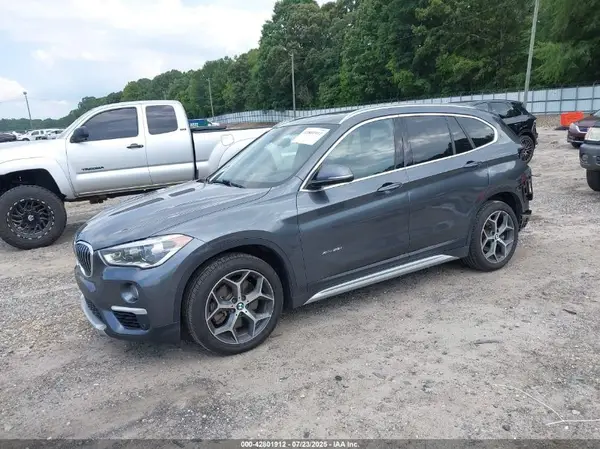 WBXHT3C30J5F90454 2018 BMW X1 - Image 2