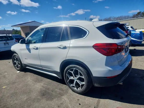 WBXHT3C30J5K20618 2018 BMW X1 - Image 2