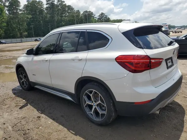 WBXHT3C30J5K24765 2018 BMW X1 - Image 2