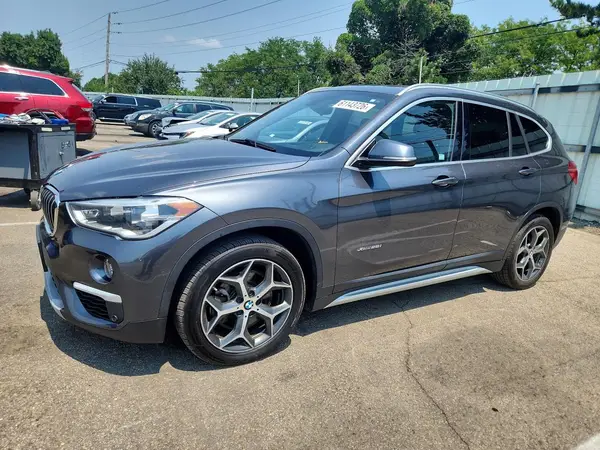 WBXHT3C30J5K25396 2018 BMW X1 - Image 1