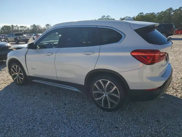 WBXHT3C30J5K25706 2018 BMW X1 - Image 2