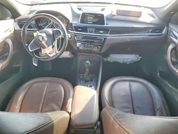 WBXHT3C30J5K25706 2018 BMW X1 - Image 8