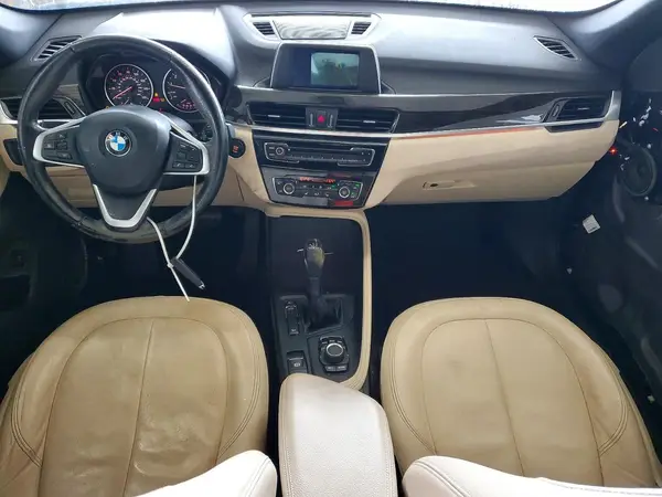 WBXHT3C30J5K27729 2018 BMW X1 - Image 8