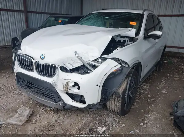 WBXHT3C30J5K27987 2018 BMW X1 - Image 2