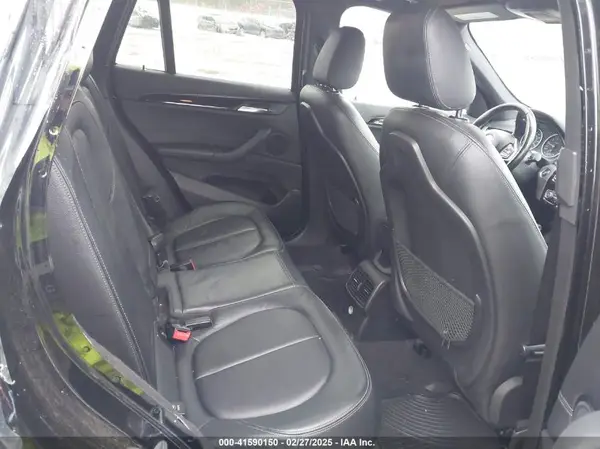 WBXHT3C30J5K28072 2018 BMW X1 - Image 8