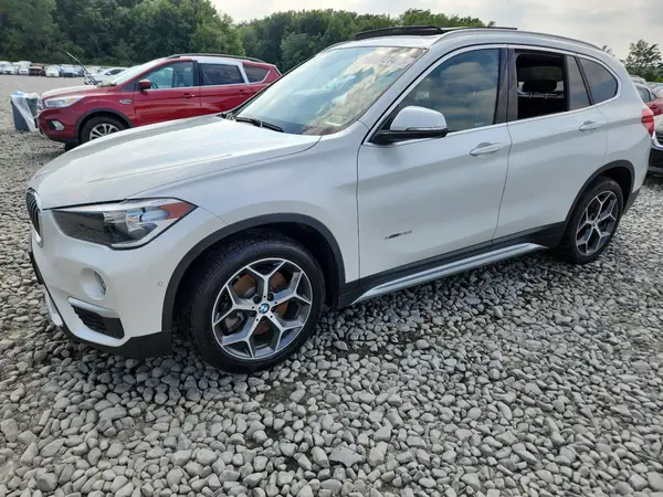 WBXHT3C30J5K28797 2018 BMW X1 - Image 1