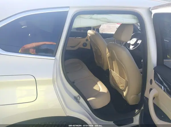 WBXHT3C30J5K28816 2018 BMW X1 - Image 8