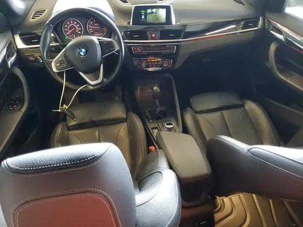 WBXHT3C30J5K31053 2018 BMW X1 - Image 8