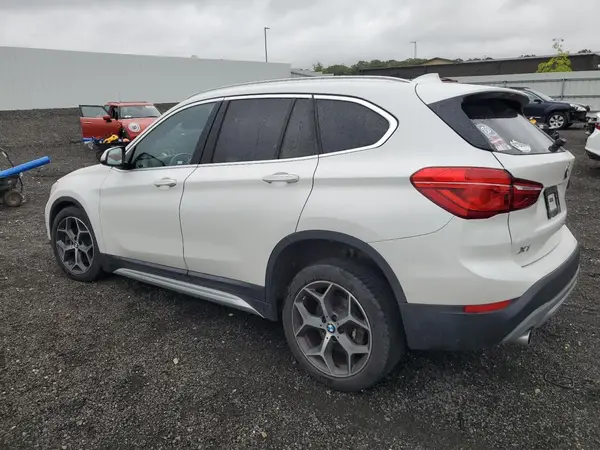 WBXHT3C30J5L27880 2018 BMW X1 - Image 2