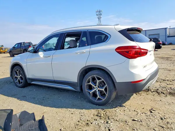 WBXHT3C30J5L28575 2018 BMW X1 - Image 2