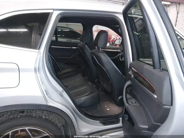 WBXHT3C30J5L34361 2018 BMW X1 - Image 8