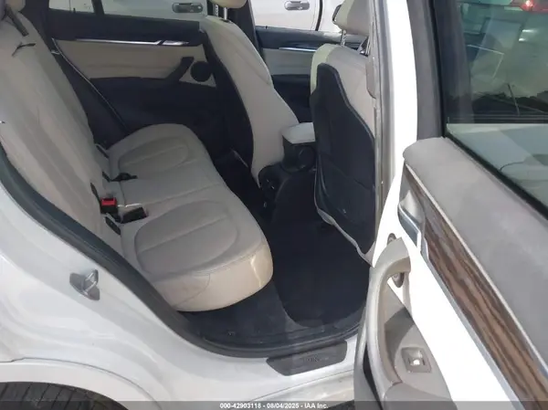 WBXHT3C31G5E48414 2016 BMW X1 - Image 8