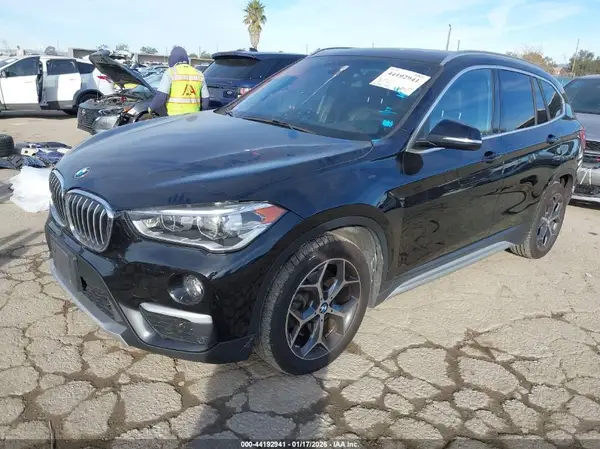 WBXHT3C31G5E49112 2016 BMW X1 - Image 2
