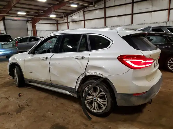 WBXHT3C31G5E50423 2016 BMW X1 - Image 2
