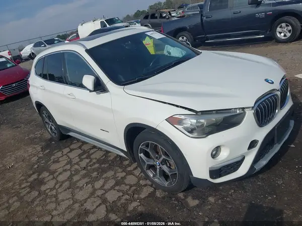 WBXHT3C31G5E52334 2016 BMW X1 - Image 1