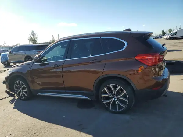 WBXHT3C31GP881023 2016 BMW X1 - Image 2