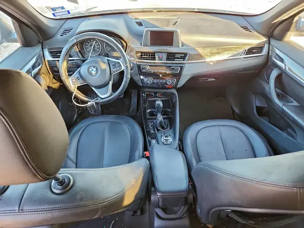 WBXHT3C31GP881068 2016 BMW X1 - Image 8