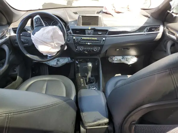 WBXHT3C31GP884567 2016 BMW X1 - Image 8