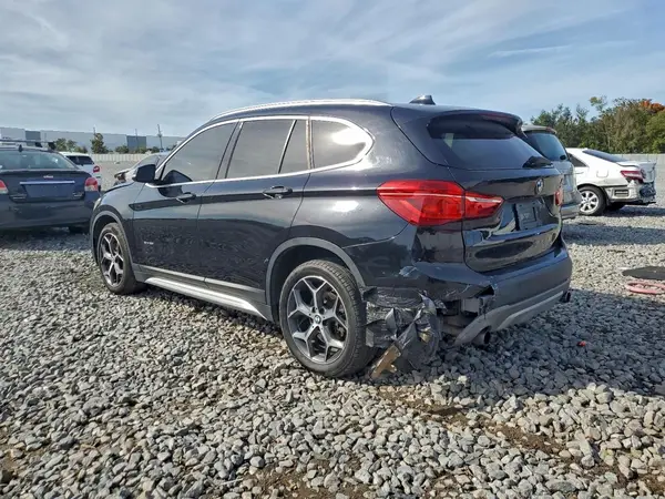 WBXHT3C31GP884584 2016 BMW X1 - Image 2