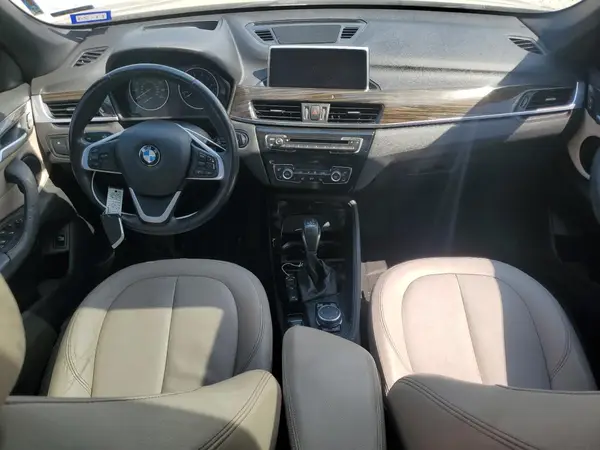 WBXHT3C31GP885301 2016 BMW X1 - Image 8