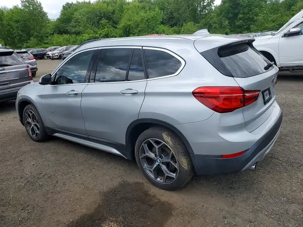 WBXHT3C31GP886321 2016 BMW X1 - Image 2