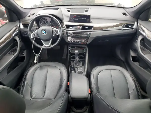 WBXHT3C31GP886321 2016 BMW X1 - Image 8