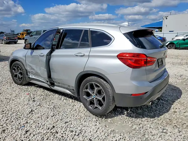 WBXHT3C31GP886612 2016 BMW X1 - Image 2