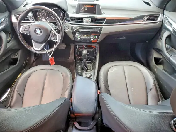 WBXHT3C31GP886612 2016 BMW X1 - Image 8