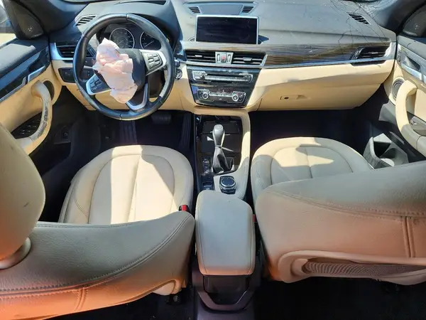 WBXHT3C31GP887615 2016 BMW X1 - Image 8