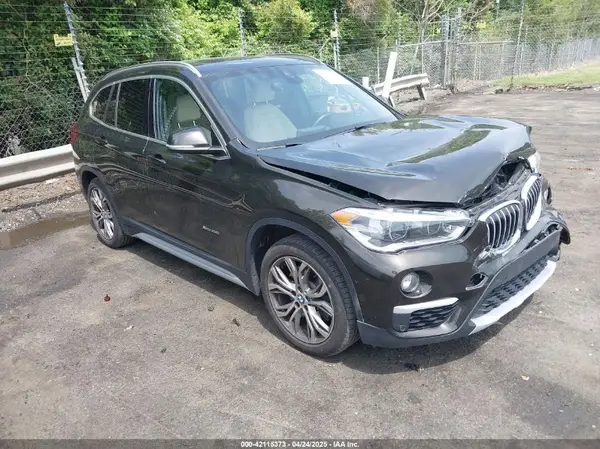 WBXHT3C31GP889591 2016 BMW X1 - Image 1