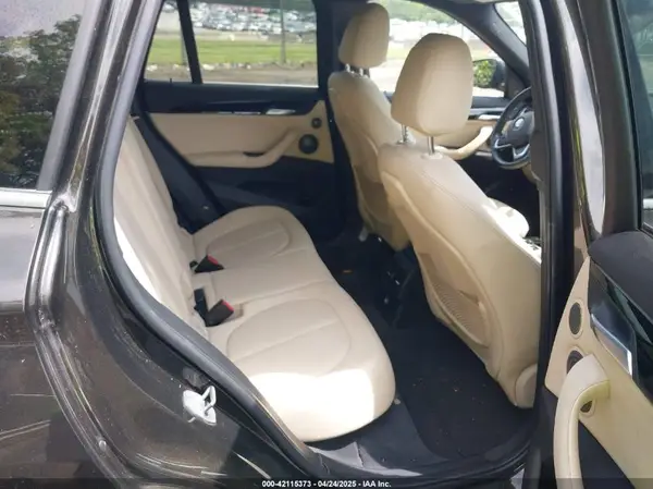 WBXHT3C31GP889591 2016 BMW X1 - Image 8