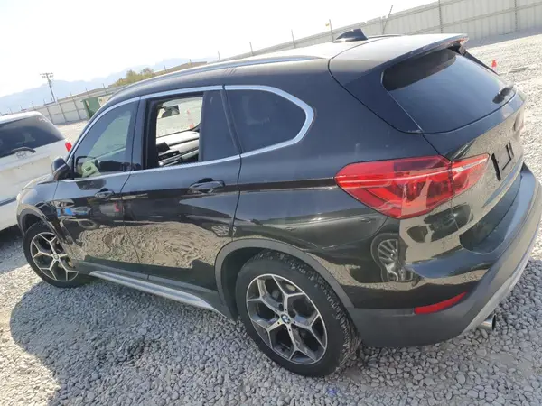 WBXHT3C31GP889865 2016 BMW X1 - Image 2