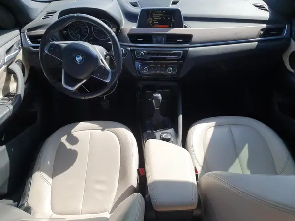 WBXHT3C31GP889865 2016 BMW X1 - Image 8