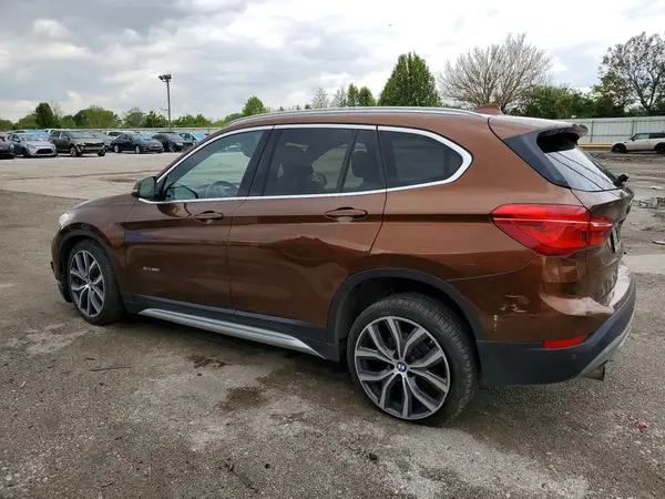 WBXHT3C31H5F67758 2017 BMW X1 - Image 2