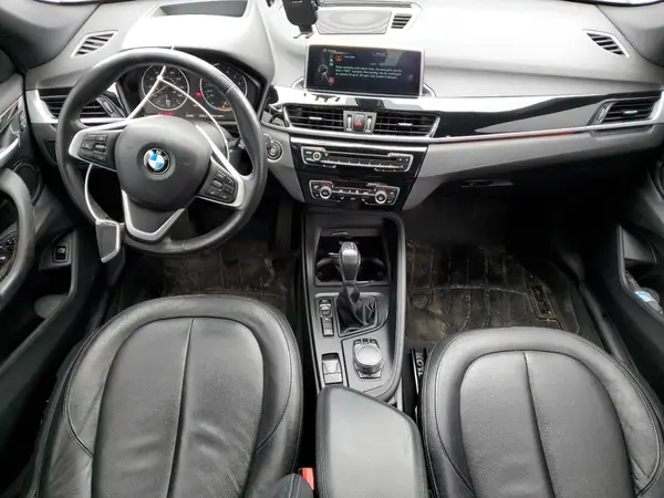 WBXHT3C31H5F68246 2017 BMW X1 - Image 8