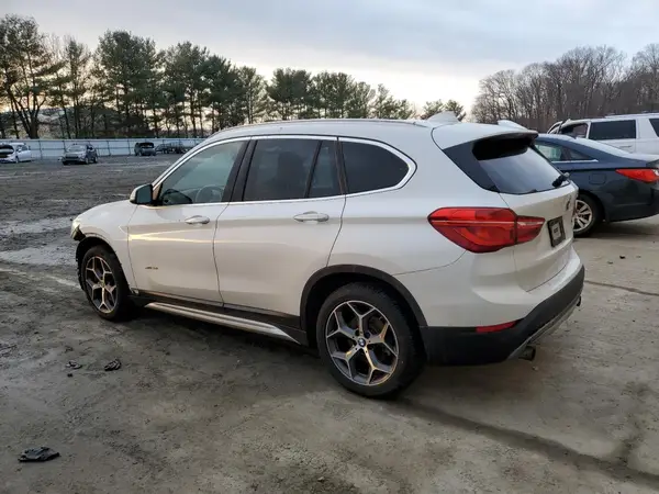 WBXHT3C31H5F70059 2017 BMW X1 - Image 2