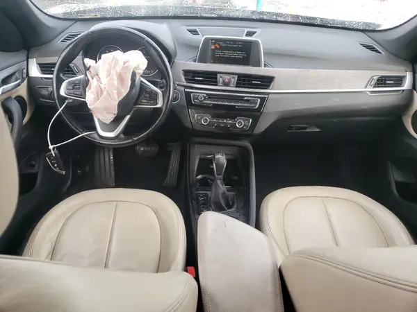 WBXHT3C31H5F70501 2017 BMW X1 - Image 8