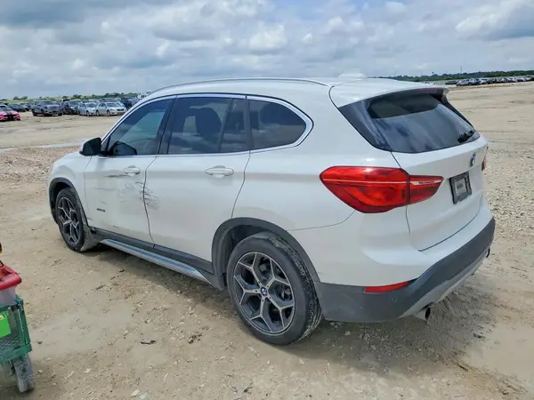 WBXHT3C31H5F71759 2017 BMW X1 - Image 2