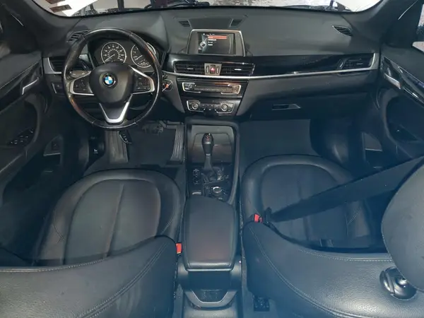 WBXHT3C31H5F72135 2017 BMW X1 - Image 8