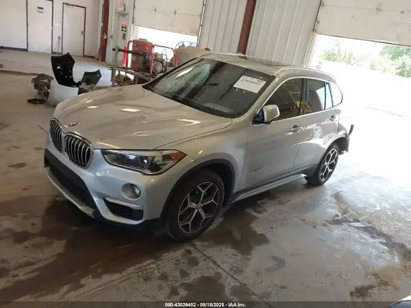 WBXHT3C31H5F72166 2017 BMW X1 - Image 2