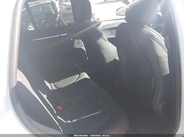 WBXHT3C31H5F76735 2017 BMW X1 - Image 8