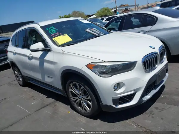 WBXHT3C31H5F76847 2017 BMW X1 - Image 1