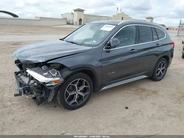 WBXHT3C31H5F78131 2017 BMW X1 - Image 2