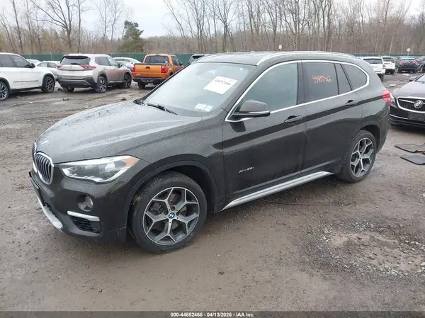 WBXHT3C31H5F78890 2017 BMW X1 - Image 2