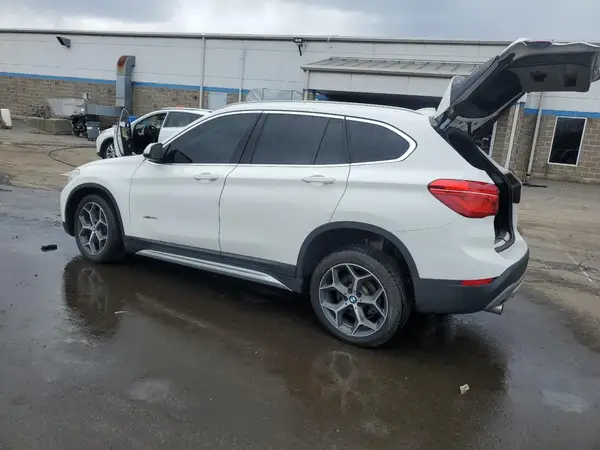 WBXHT3C31H5F85452 2017 BMW X1 - Image 2