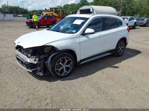 WBXHT3C31J3H30006 2018 BMW X1 - Image 2